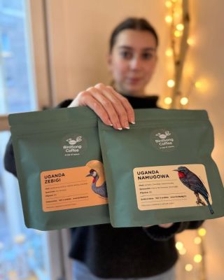 Máte doma kávu na jarní prázdniny? My máme dvě nové Ugandy, které stojí za ochutnání — kterou si připravíte vy? ☕🌿...