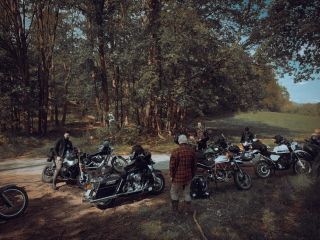 Tak tohle byl před pár sezonama parádní výlet s @gas_and_oil_motorcycles . . . #motovylet #caferacergram #roadtripvibes...