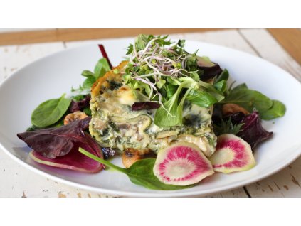 e6d17f9c cc3c 11ee 82a3 2abd36ee5685 pen tov lasagne s ampionov m rag sal t s pestem z medv d ho esneku2