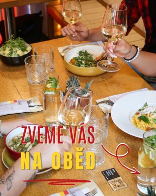 Zveme vás na oběd! ♥ Každý den pro vás vaříme z toho nejlepšího, co nám dodá sezóna a místní dodavatelé. Obědem z...