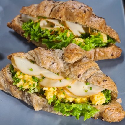 Croissant praženica-oštiepok