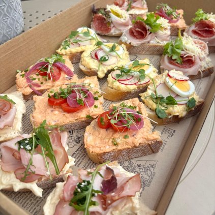 Box chlebíčkov Veľká noc