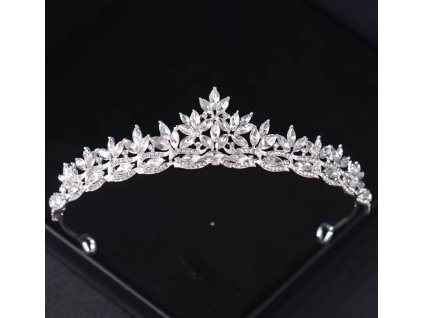 Postříbřená korunka do vlasů s kulatými a slzovitými krystaly