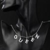 36843 damsky nahrdelnik s privesky queen