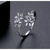 Dámský prsten se zirkonovými květy - bíle pozlacený