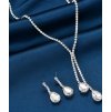 Postříbřená souprava náhrdelníku a náušnic s kapkovitými krystaly