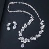 Elegantní souprava s listem a květem zdobená zirkony a perlami