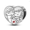 Korálik v tvare srdca s motívom sestier – strieborný tón