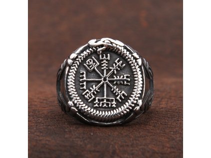 Víkingský prsten Severský kompas "Vegvísir" (Velikost prstenu 67,2mm)