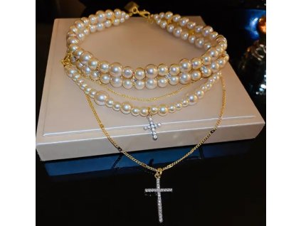 Perlový vícevrstvý choker náhrdelník s přívěsky Křížku