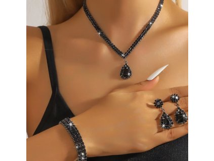 Třídílná souprava s černými krystaly a kapkovitými přívěsky