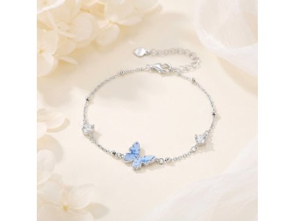 Jemný stříbrný náramek s modrým motýlem a zirkony
