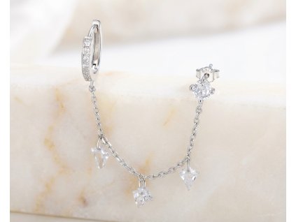 Designová stříbrná náušnice s řetízkem a broušenými diamanty
