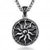 Vintage náhrdelník z nerezové oceli s amuletem Boha Slunce