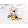 Pozlacená brož Medová plástev se včelkou