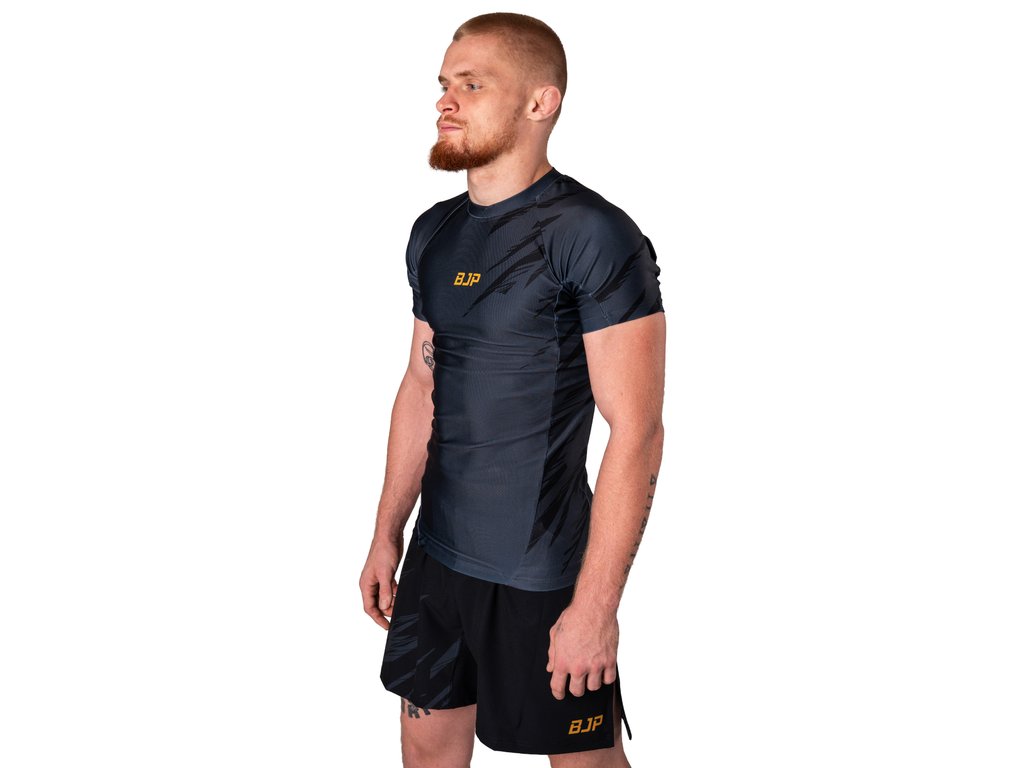 Boční díl a krátký raglánový rukáv rashguardu SPIRIT