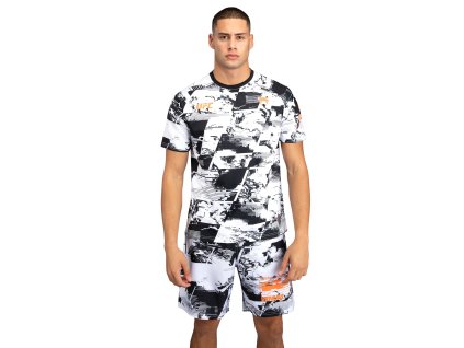 8a8c4f56 d8c9 4580 8c82 3abc084dd5d4