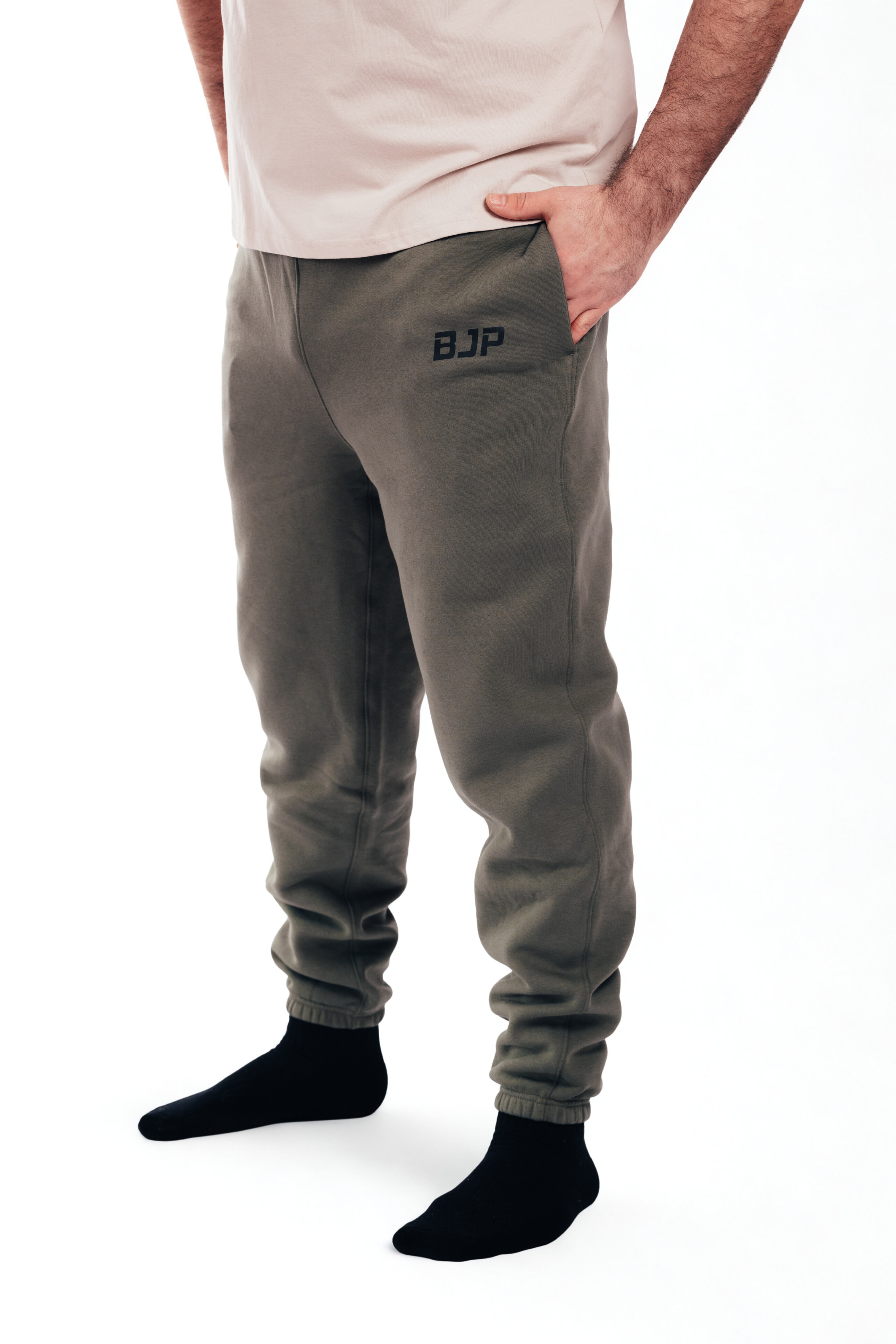 BJP Joggers Core, Cypress Velikost: M