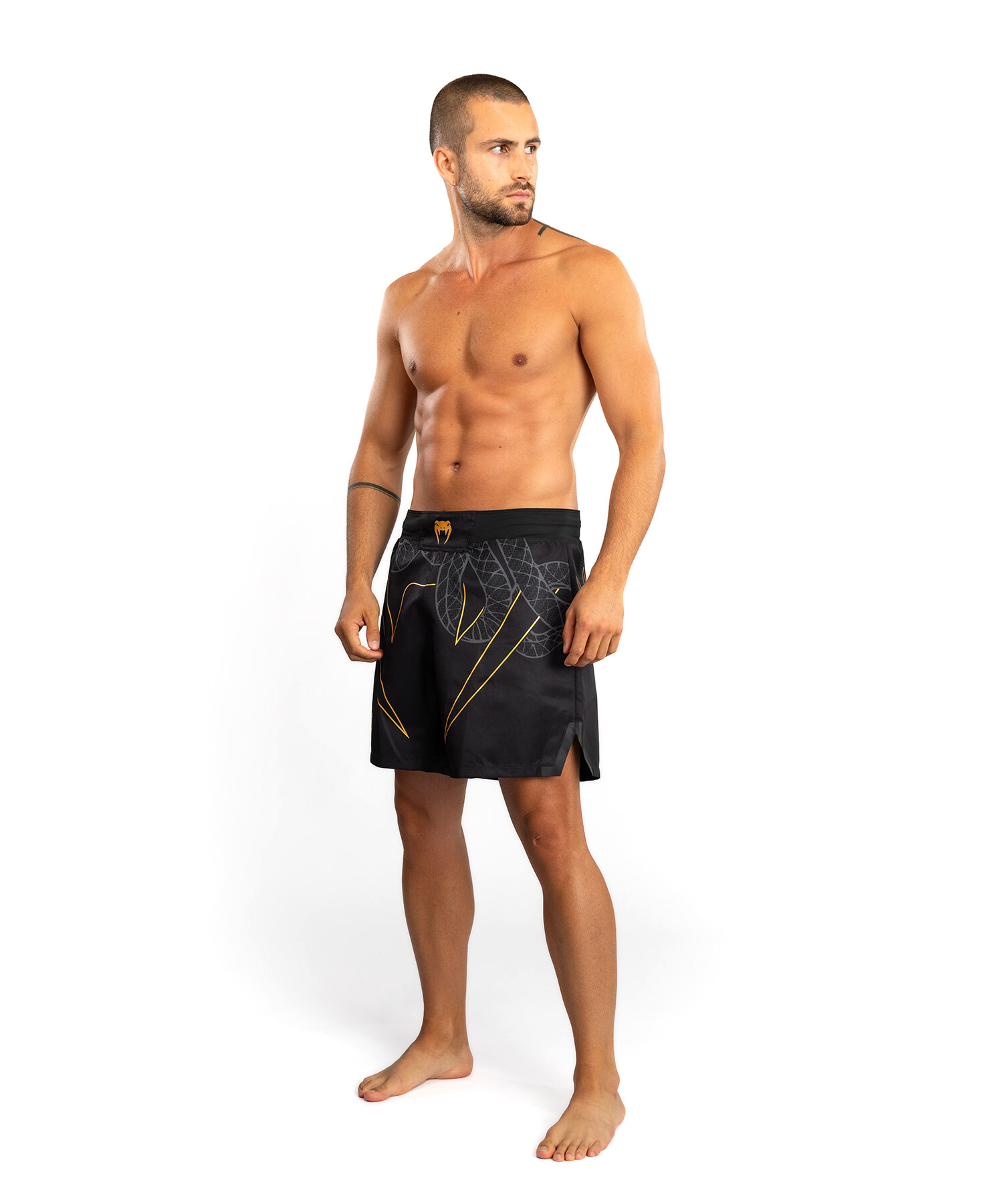 Venum Serpenti Fightshorts - Black/Silver/Gold Velikost: XS