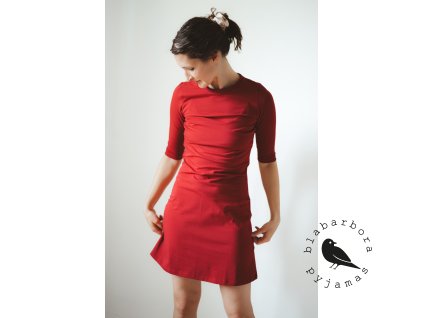 Vínové odpočinkové šaty