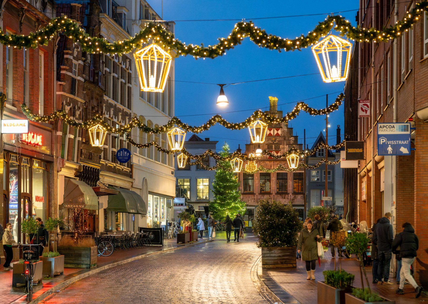 Vianoce v Dordrechte – rozžiarené kanály