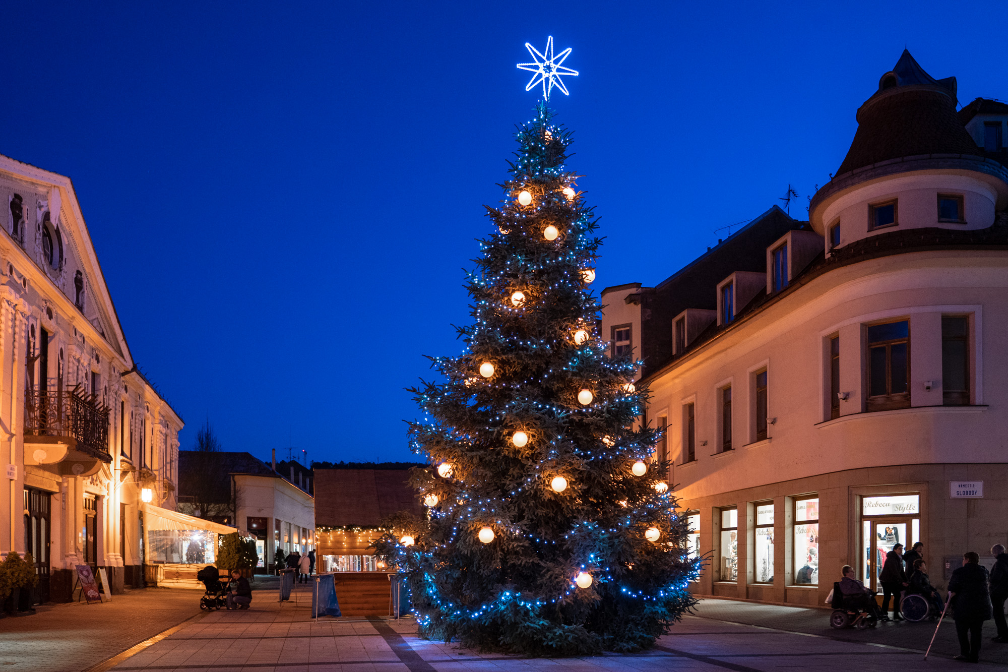 Vianočný strom v Piešťanoch