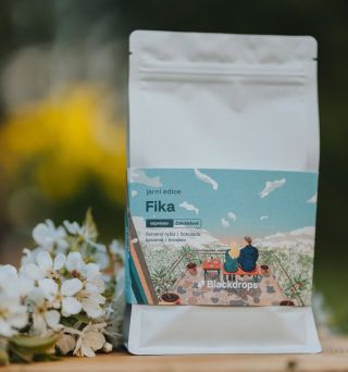 Dej si Fiku s tvými přáteli ☕ 🫶 Jaro je v plném proudu a bez kafe se neobejde 🤜🏻🤛🏻