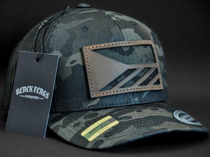 BLACK MULTICAM TRUCKER HNĚDÁ KOŽENÁ VLAJKA
