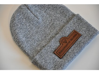 ZIMNÍ ČEPICE PARADESANTNÍ SKUPINA SVĚTLE ŠEDÁ