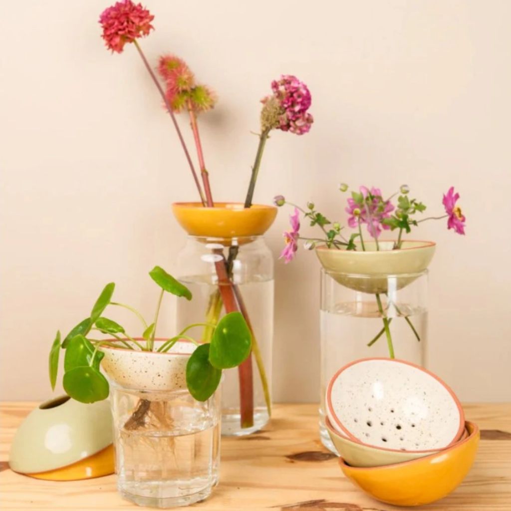 Květiny s lehkostí od záhonu po sklenici na stole