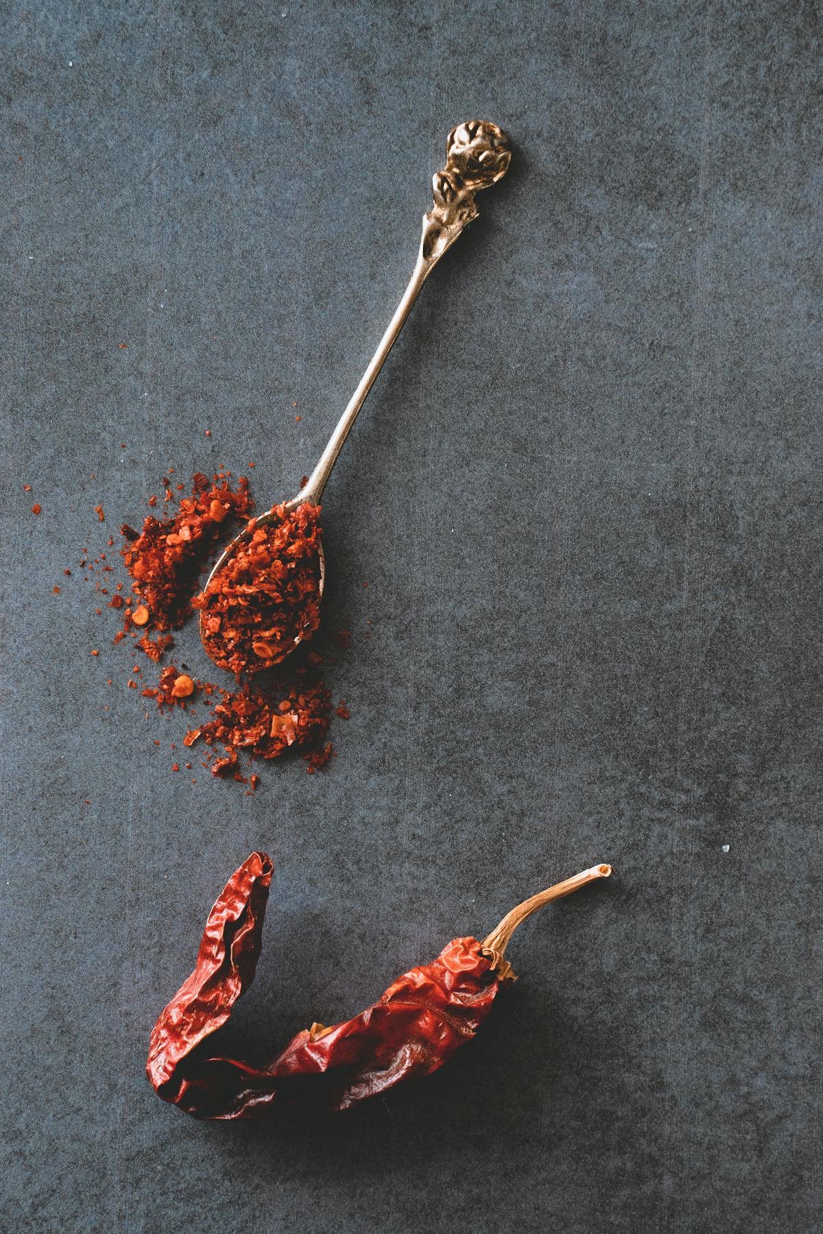 odrudy_chilli_papricek_black_frass
