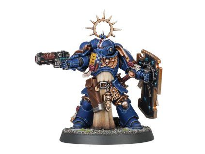 Warhammer 40,000 — Space Marines Lieutenant with Storm Shield