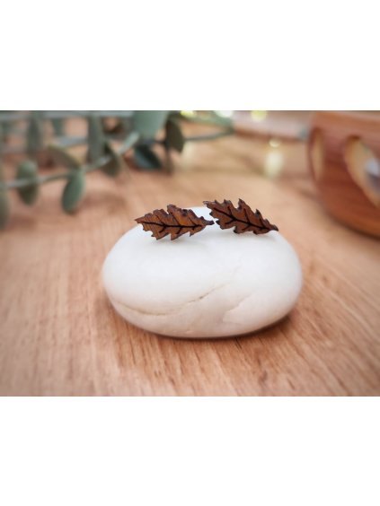 Dřevěné náušnice Oak leaf