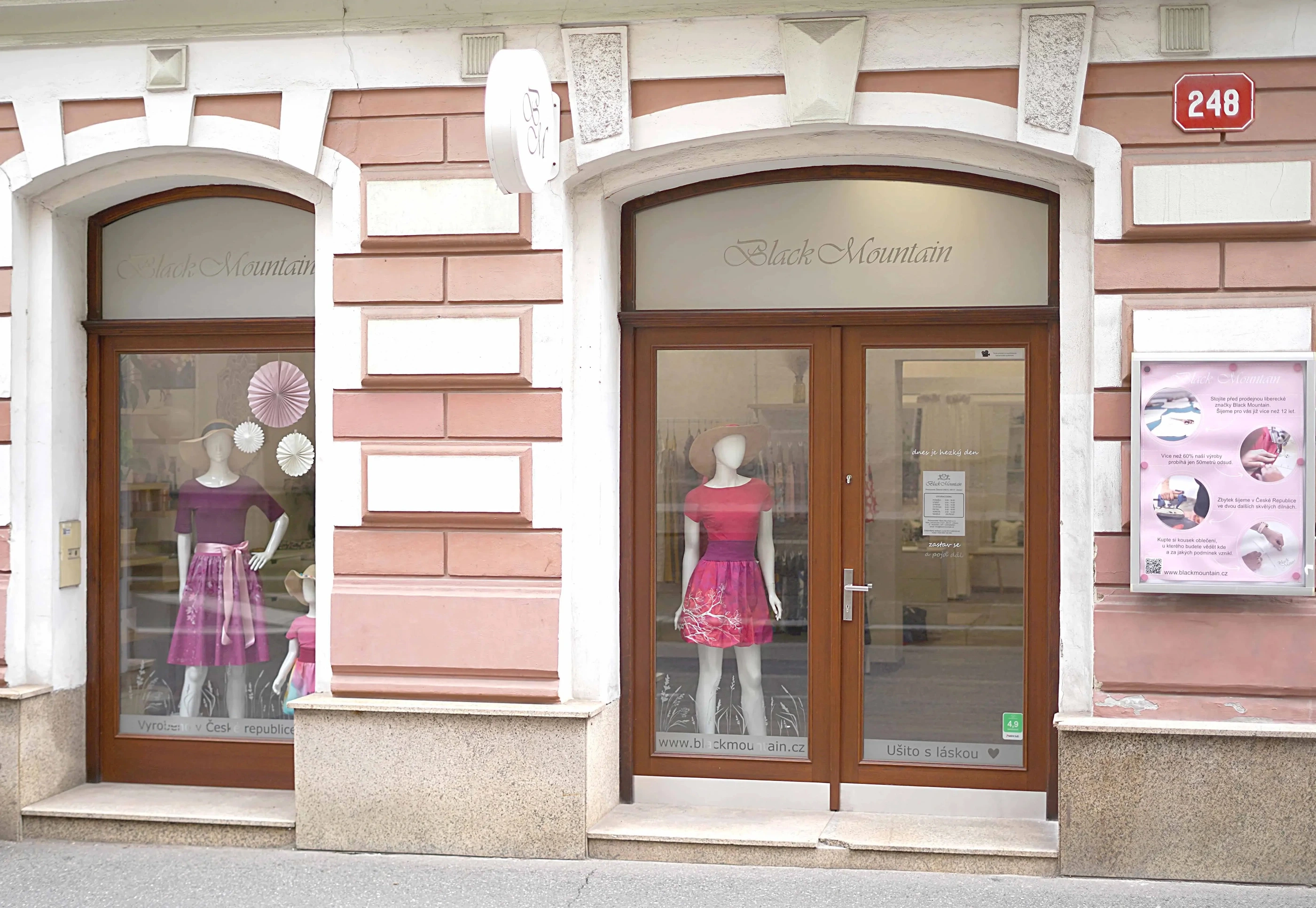 Liberecká prodejna Black Mountain 1
