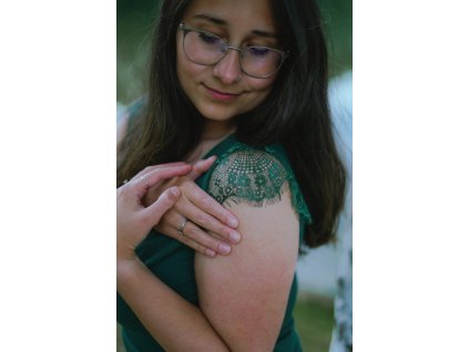 Tričko s krajkovými rukávky - lahvově zelené