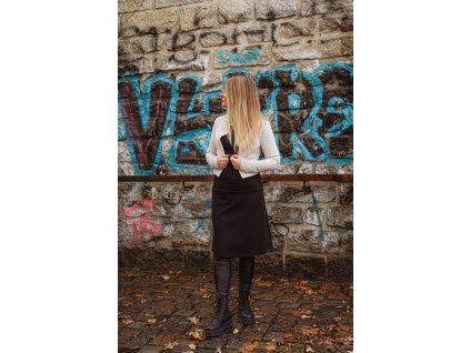 Áčková sukně s kapsou - černá II.JAKOST