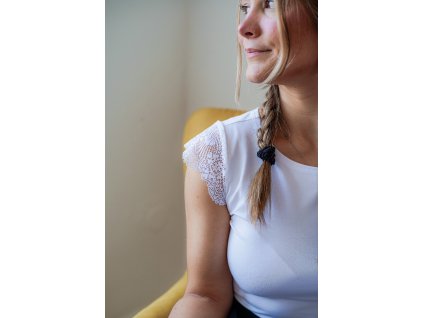 Tričko s krajkovými rukávky - bílé a něžná krajka