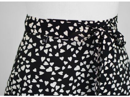 Zavinovací sukně - srdíčka