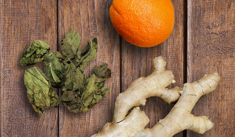 Čaj z fíkových listů, pomerančové kůry a zázvoru