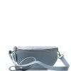 Kožená crossbody ledvinka Tamra světle modrá