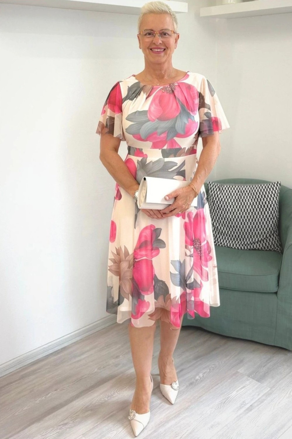 Jaké šaty na svatbu pro postavu obdélník