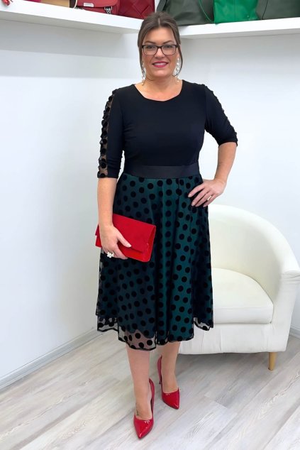 Černé šaty s puntíkatou zelenou sukní Carla