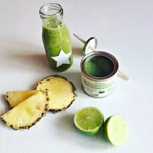 Čistící kurkumové smoothie s ananasem (RECEPT)