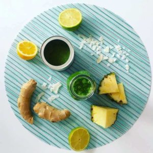 Čistící a povzbuzující smoothie z ananasu