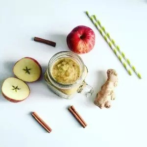 Hřejivé a čistící jablečné smoothie (RECEPT)