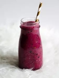 Namražené hruškové smoothie s acai (RECEPT)