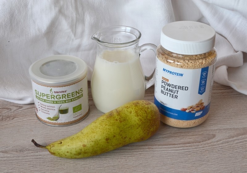 Rychlé podzimní hruškové smoothie ze 3 surovin