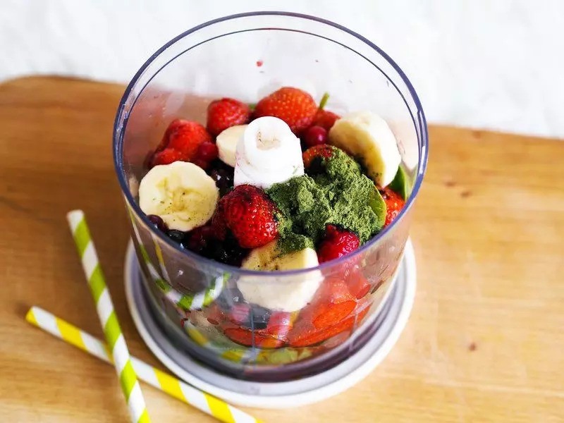 Jarní energy smoothie s Blendeou SUPERGREENS