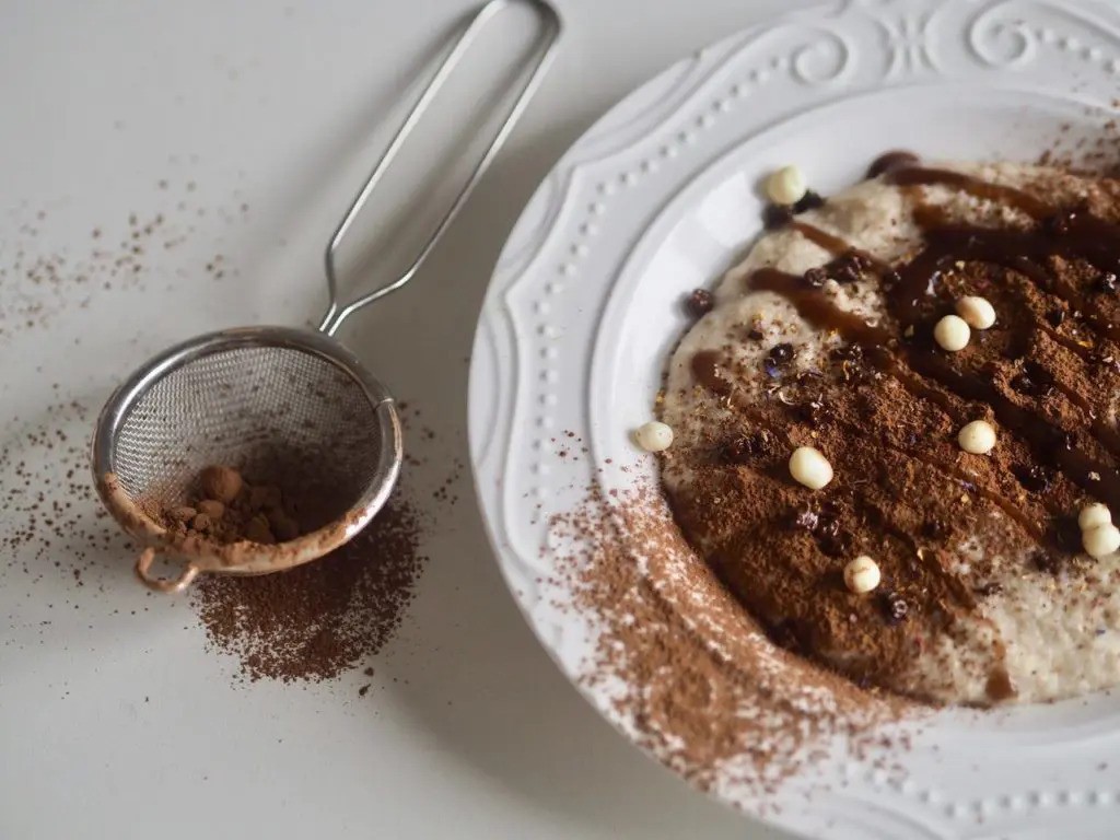 Pohanková krupicová kaše s kakaem a sirupem pro sladké ráno :)