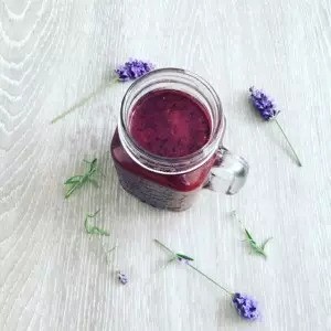 Uklidňující smoothie s levandulí (RECEPT)